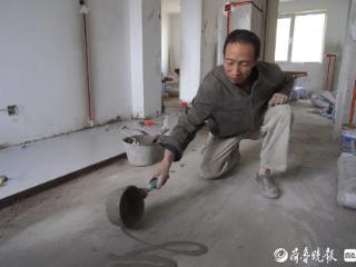 微记录·日照丨贴瓦工申作华的书法人生