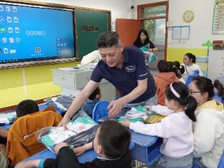 盐城射阳：爱心助残15万 师生展演表答谢
