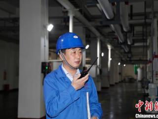 【党旗在基层一线高高飘扬】闫春生：为锂电池“血液”注入中国力量