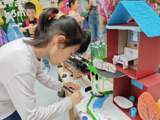 我行我秀！幼儿园小朋友“变废为宝”
