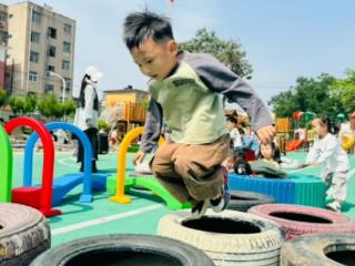 淄博市淄川区实验幼儿园：趣闯户外 “童”样精彩