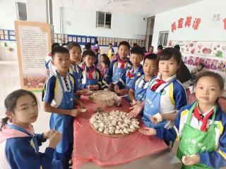 淄博市博山区四十亩地小学开展"劳动励心智 实践促成长"劳动周活动