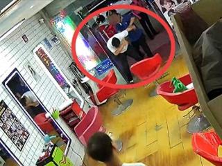 “武汉一租客被房东扇耳光”进展：当事人已收到押金和赔偿