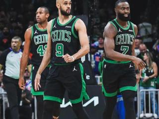 NBA真变了！常规赛和季后赛完全不是一种篮球！