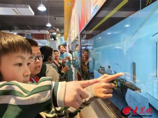 守护校园 “安全线” 青岛郑州路小学开展全国防灾减灾日活动