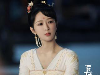 “杨紫”被粉丝吹捧上天的5部烂剧，你成功避雷了几部？