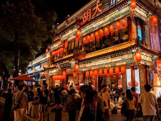 “簋街不夜节”点亮京城夏夜 创新举措打造 “夜间会客厅”