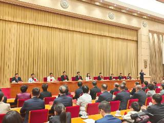 积极追求人生梦想！这场报告会充满自强力量