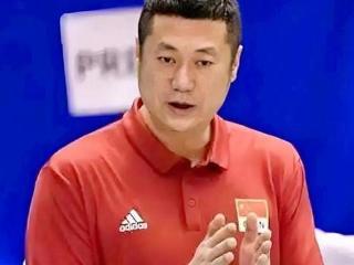 新中国女排首秀战欧洲二流比利时队，主帅赵勇面临双重压力