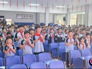菏泽市特殊教育中心成功举办“拥抱情绪 快乐成长”心理活动月主题讲座