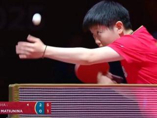 世乒赛：孙颖莎4-0梅提妮娜晋级64强，薛飞2-4篠塚大登首轮出局