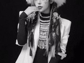 杭州美女高娜落水去世，仅29岁，满身刺青太惹眼，是网红崔晋好友
