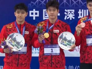 泪目！潘展乐破PB击败孙杨夺冠：等了11年实现目标，领奖暖心互动