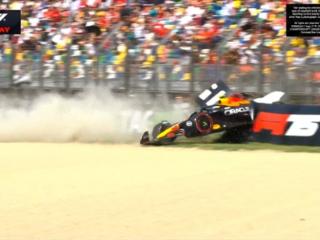 F1车手角田裕毅赛道严重事故 “人字拖”Halo救其一命
