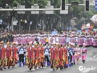 【民族团结大巡游·图集】贵州民族团结大巡游活动精彩上演
