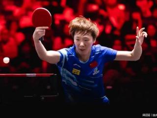 拒绝大冷门！王曼昱世乒赛首秀丢1局，4:1取胜，马琳亲自坐镇场外
