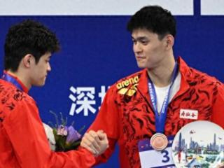 同组都是“00后”“10后”，33岁的孙杨200米自决赛约战潘展乐和汪顺