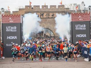 张家口：大境门古长城见证世界脚步