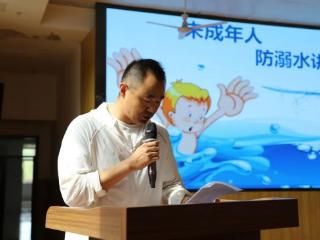 泰安市崇信学校开展防溺水急救自救培训活动