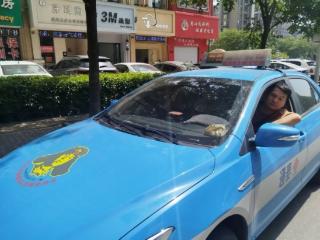 大皖正能量 | 悲伤女乘客突然要求在桥面停车，这位“的哥”坚决说“不”