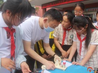 枣庄市第二十六中学西校区：2025科技节点亮校园科技生活