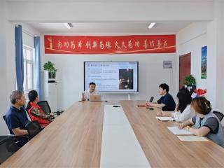 阳信县流坡坞镇：携“典”进企业 护航促发展