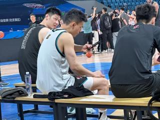 广厦备战G6！布朗加练，卡尔顿无碍，孙铭徽好情绪，王博亲承改变