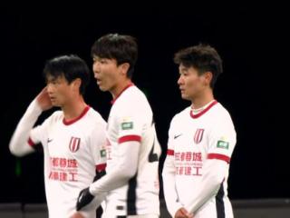 杨明洋给塞鸟配的，国足跑动拉满 伊万老实踢双后腰 2蒋1朱凑不齐