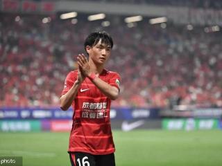 FIFA公示蓉城中场杨明洋完成会籍转换 可代表国足出战