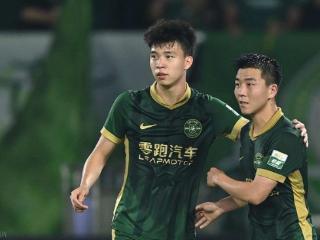 王钰栋去欧洲留洋年薪曝光！远不如留在中超高，只有50万人民币