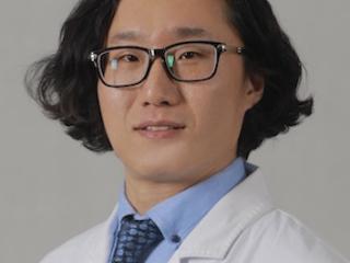 姜伟峰、肖泽芬、赖春晓、李建国将来日照市中医医院坐诊