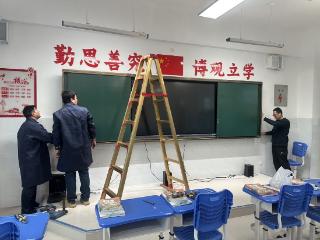 东城实验“铁三角”：用匠心与汗水守护每一寸温暖