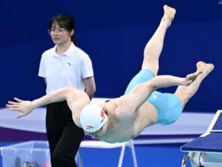 全国游泳冠军赛：覃海洋50蛙轻松摘金，孙佳俊0.27秒之差获银牌