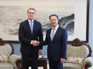 外交部副部长马朝旭会见美国新任驻华大使庞德伟