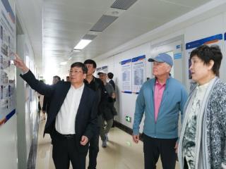 陈子江院士携国际学者参观烟台毓璜顶医院