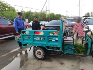 北京市顺义区杨镇强化街头游商管理，打造整洁有序街面环境