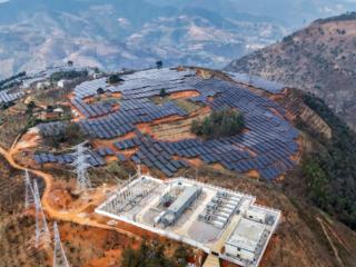占地面积约3800亩！国内规模最大高海拔农光互补光伏项目投运