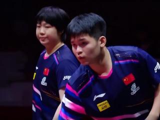 1-3！林诗栋蒯曼惨遭逆转无缘4强，日本组合连克奥运亚军+世界第1