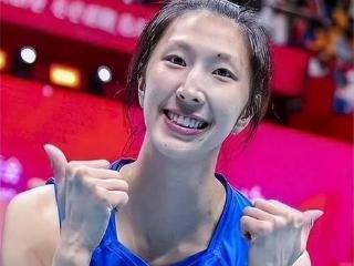 发现中国女排一个看不懂的细节，不知道主帅赵勇到底是想隐藏什么