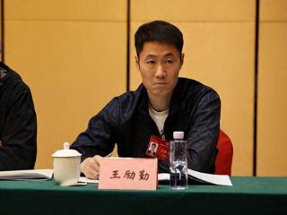 国乒世乒赛告急：8人吃败战，世界第1爆大冷，双打3项仅剩独苗
