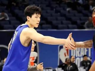 杨瀚森选秀行情看涨！徐静雨：勇士会选他，科尔可是高顺位的坟墓