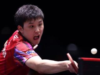 争冠梦碎黯然出局！张本智和1-4不敌同门，世乒赛男单止步32强
