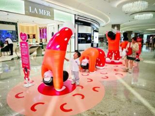 河西金鹰邂逅“下腰女孩”