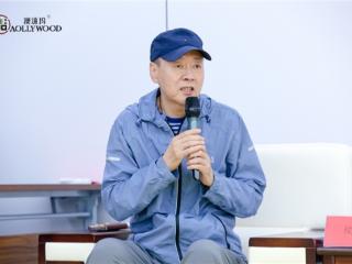 侯天来惊喜现身“中国最美面馆”，畅谈美食与奋斗感悟