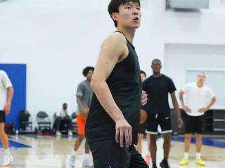 预测顺位升22！杨瀚森与4选秀热门同组又闪光 富保罗手段令人钦佩