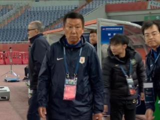 替补换上5名00后，老崔学聪明了 于金永苦坐板凳 泰山队仅剩3国脚