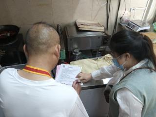 秦庄社区深入餐饮场所，共筑“光盘行动”新风尚