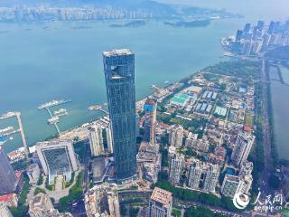 建筑高度339.88米、海峡两岸城市新地标 福建第一高楼——厦门绿发国际中心A塔竣工