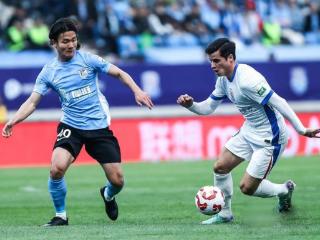 两大悍腰在申花！小廖踢法高级 完爆河南队长 杨明洋有机会背锅吗
