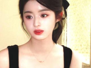 受伤爱豆演员劈腿了？黄杨钿甜父亲被调查？宋亚轩撩网红美女？牛骏峰没戏拍？姨太问答